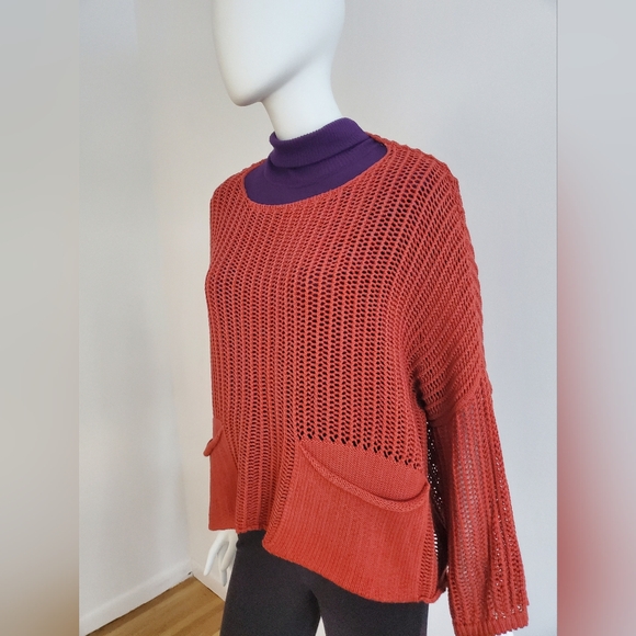 Sweater - Picture 6 of 6